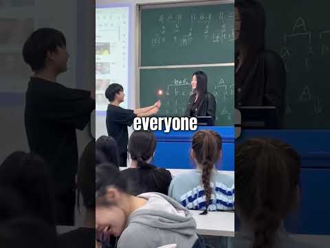 Student Surprises Teacher With Magic (@xiaoxietongxue9)