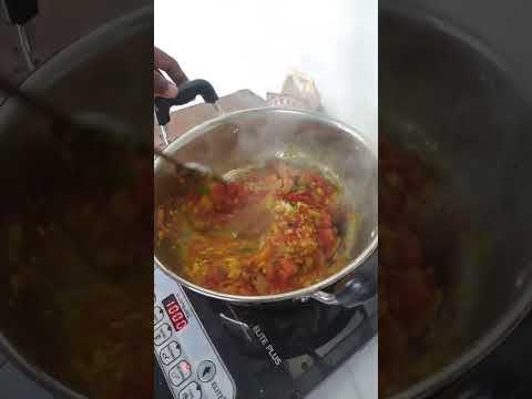 😃college || lizard || preparing curry 🍛 #college #btech #prank #cooking #shorts #viral #video