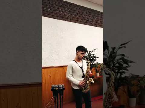 La miezul noptii – Elev Flavius Borzos -Cursuri de Saxofon #andreidavid #cursurionline #cursurifizic