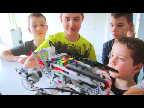 ROBOTICĂ – LEGO MINDSTORMS EV3 – Cursuri și Tabere Urbane IT Logiscool